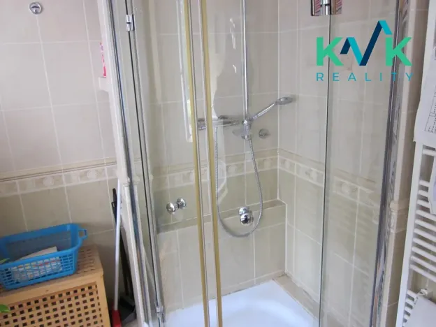 Pronájem bytu 3+1, Karlovy Vary, Šumavská, 77 m2