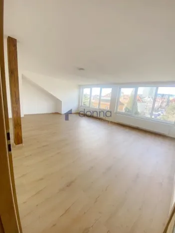 Pronájem bytu 3+1, Praha, Na líše, 134 m2