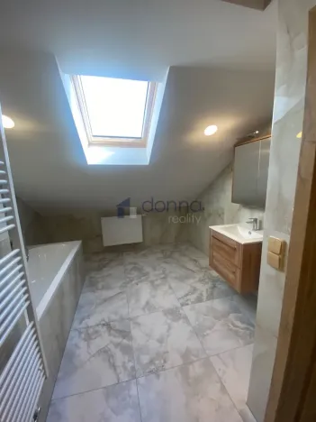 Pronájem bytu 3+1, Praha, Na líše, 134 m2
