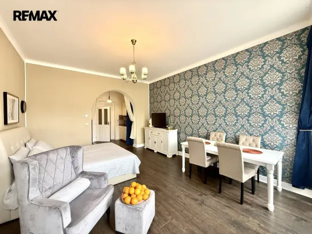 Prodej bytu 2+kk, Karlovy Vary, Pod Jelením skokem, 48 m2