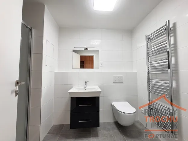 Pronájem bytu 1+kk, Hradec Králové, Pod Zámečkem, 27 m2
