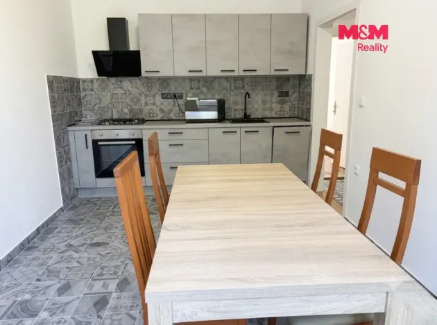 Pronájem bytu 2+1, Pardubice - Bílé Předměstí, Na Bukovině, 69 m2