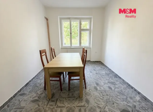 Pronájem bytu 2+1, Pardubice - Bílé Předměstí, Na Bukovině, 69 m2