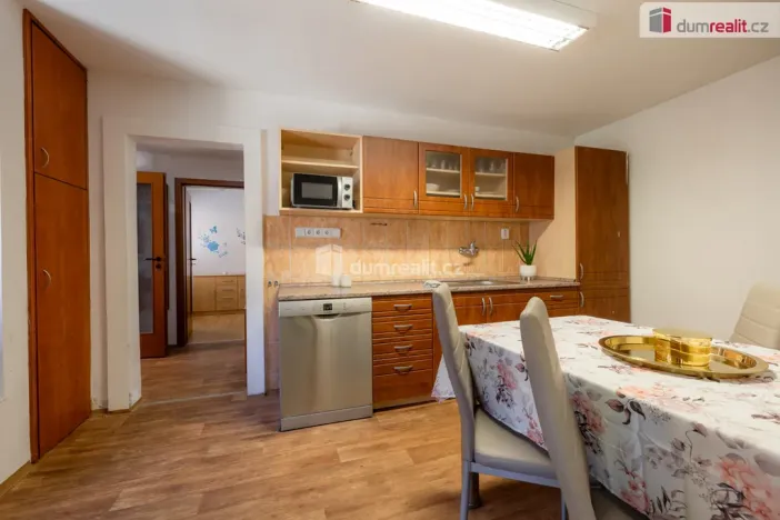 Prodej rodinného domu, Nepomyšl, 130 m2