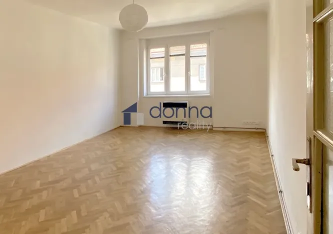 Prodej bytu 1+kk, Praha, Za poštou, 30 m2
