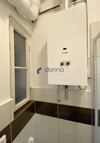 Prodej bytu 1+kk, Praha, Za poštou, 30 m2