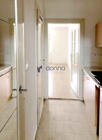 Prodej bytu 1+kk, Praha, Za poštou, 32 m2
