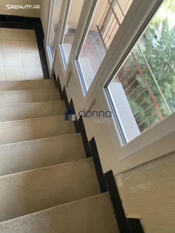 Prodej bytu 1+kk, Praha, Za poštou, 32 m2