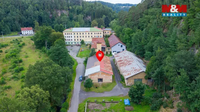 Prodej výrobních prostor, Janská, 435 m2