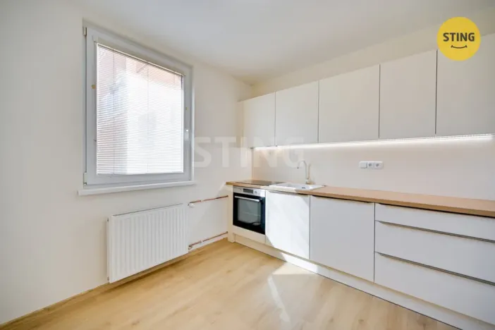 Prodej bytu 3+1, Uherské Hradiště, Derflanská, 78 m2