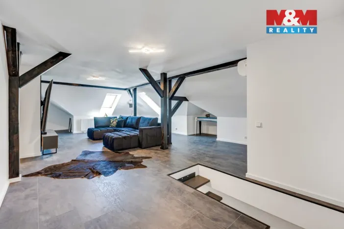 Prodej bytu 4+kk, Králův Dvůr - Levín, Na Lucberku, 141 m2