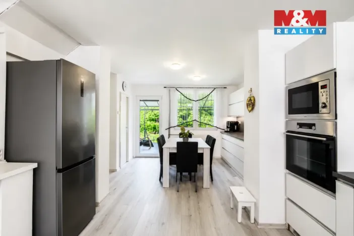 Prodej rodinného domu, Hošťálkovy, 170 m2