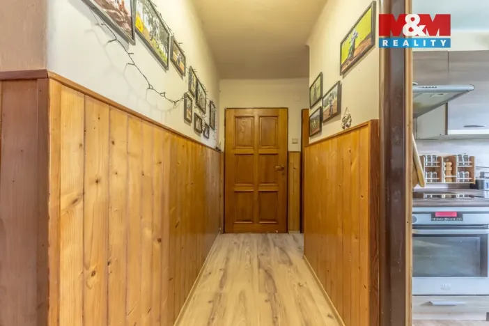 Prodej rodinného domu, Chuchelna, 250 m2