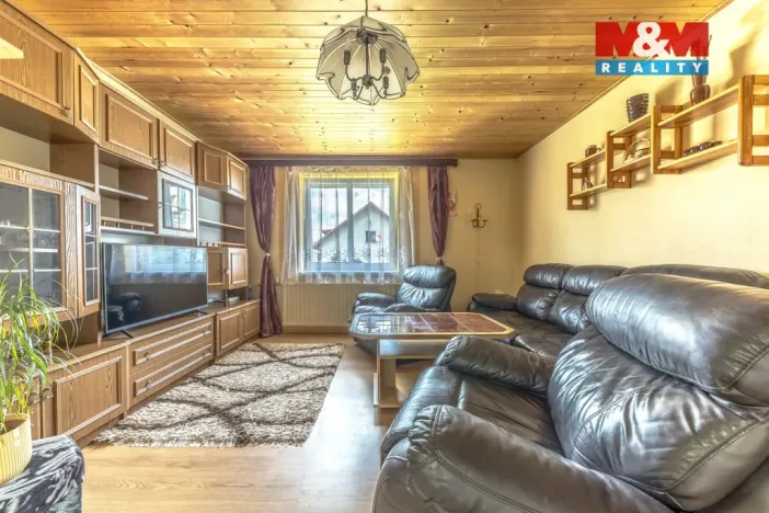 Prodej rodinného domu, Chuchelna, 250 m2