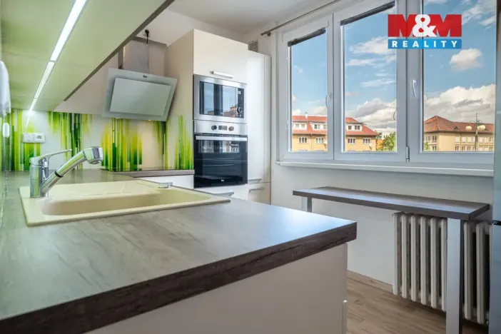 Pronájem bytu 2+1, Strakonice - Strakonice II, Bezděkovská, 52 m2
