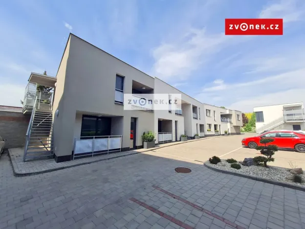 Pronájem bytu 2+kk, Otrokovice, Komenského, 52 m2