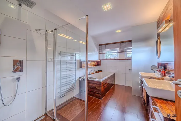 Prodej rodinného domu, Bruzovice, 320 m2