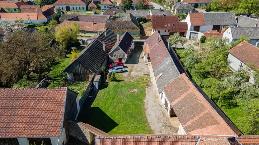 Prodej zemědělské usedlosti, Krasonice, 350 m2