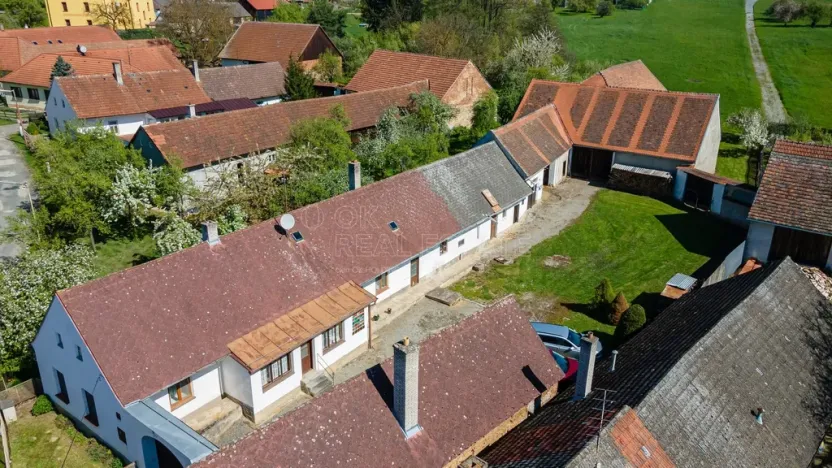 Prodej zemědělské usedlosti, Krasonice, 350 m2