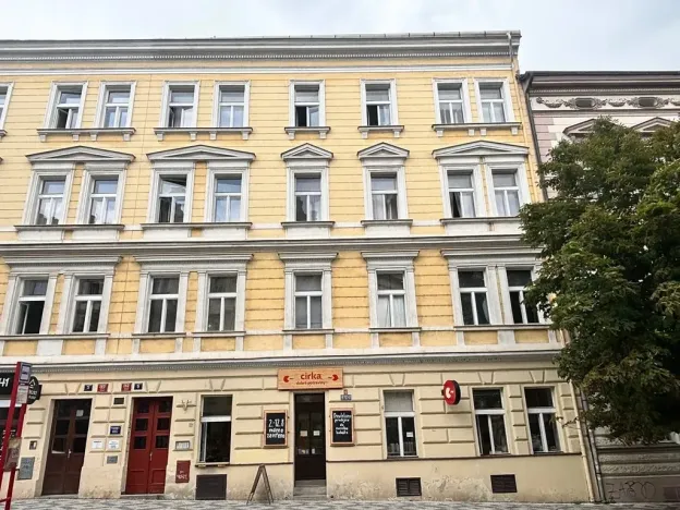 Pronájem bytu 1+1, Praha - Dejvice, Pod kaštany, 37 m2