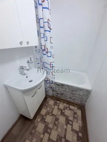 Pronájem bytu 1+kk, Chlumec, Podzimní, 31 m2