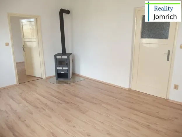 Pronájem bytu 2+1, Liberec, Na Srázu, 52 m2