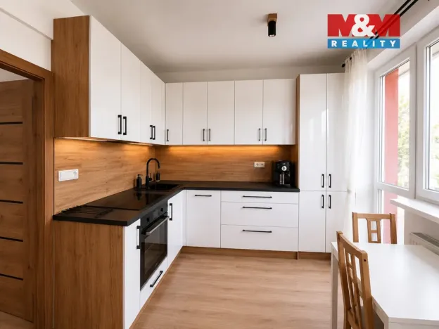 Prodej bytu 2+1, Třinec - Lyžbice, B. Němcové, 57 m2