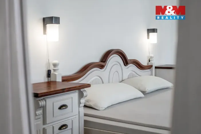 Prodej rodinného domu, Moravec, 220 m2