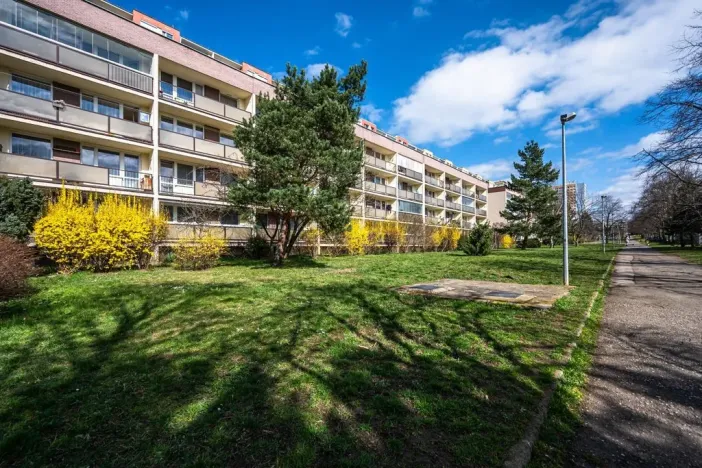 Prodej bytu 2+kk, Praha - Bohnice, Poznaňská, 37 m2