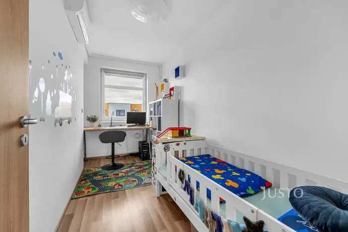 Prodej bytu 3+kk, Praha - Uhříněves, Oty Bubeníčka, 51 m2