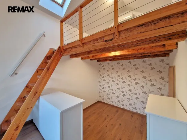 Pronájem bytu 1+1, Praha - Nusle, Křesomyslova, 38 m2