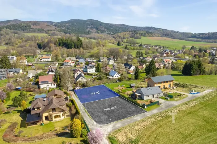 Prodej pozemku pro bydlení, Lipová-lázně, 744 m2