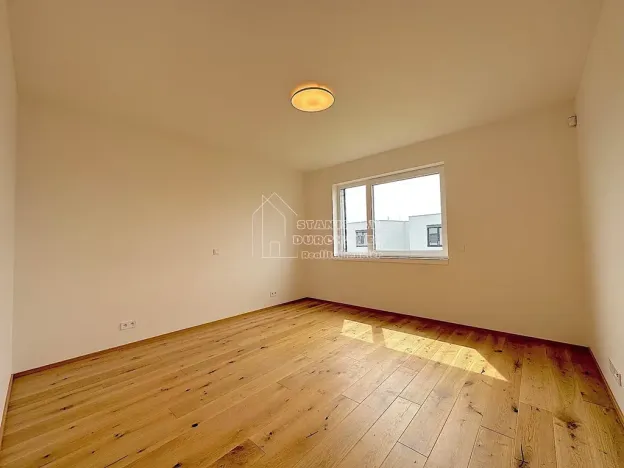 Pronájem rodinného domu, Praha - Čakovice, Kurta Hubera, 130 m2