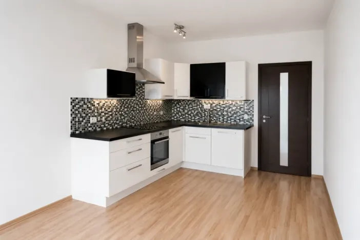 Pronájem bytu 2+kk, Praha - Vysočany, Freyova, 43 m2