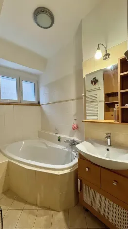 Pronájem bytu 3+1, Praha - Vršovice, Kišiněvská, 74 m2