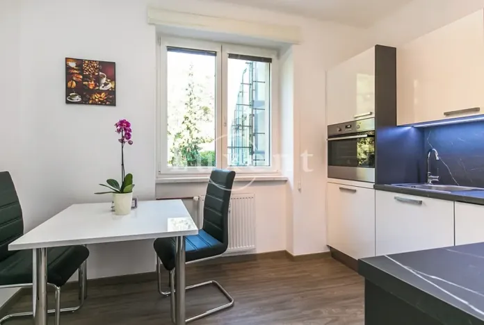 Pronájem bytu 2+1, Praha - Vokovice, Kladenská, 61 m2