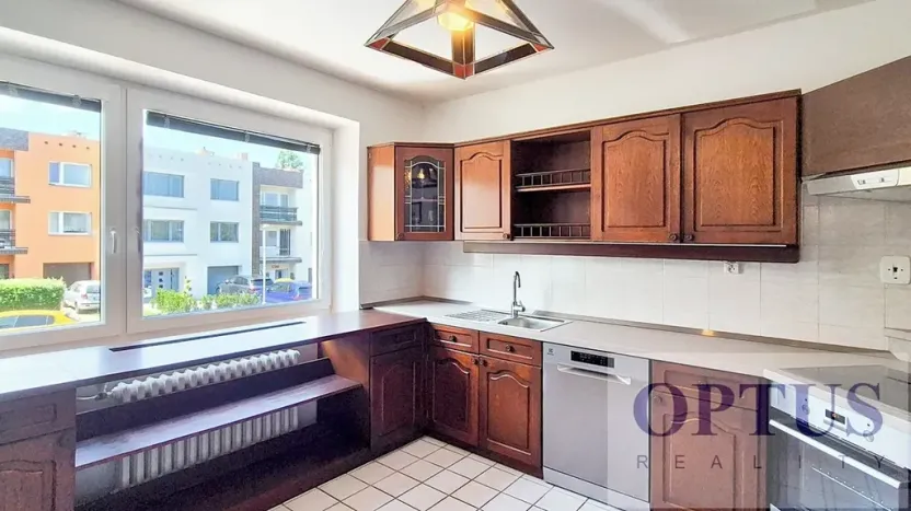 Pronájem rodinného domu, Praha - Háje, K jezeru, 302 m2