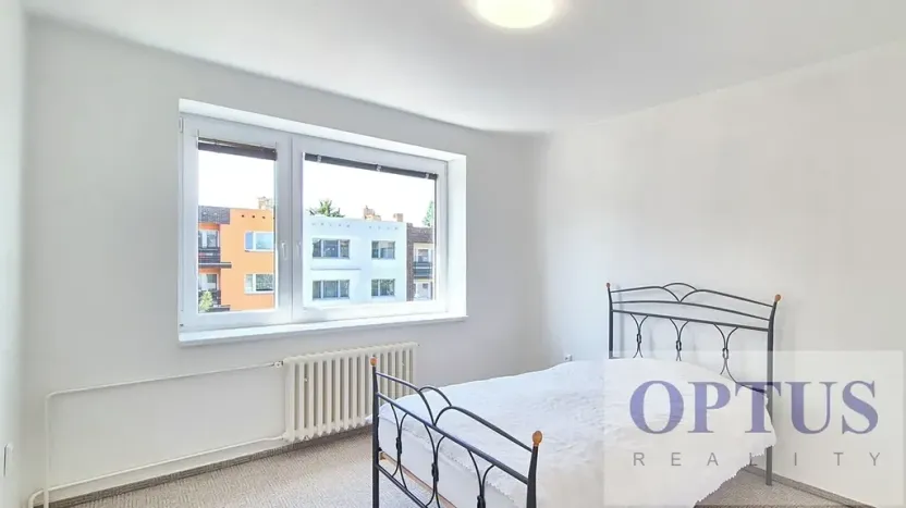 Pronájem rodinného domu, Praha - Háje, K jezeru, 302 m2