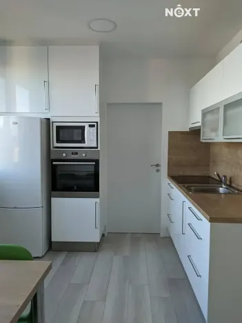 Prodej bytu 3+1, Zlín, Podlesí IV, 68 m2