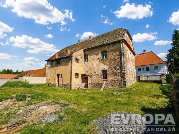 Prodej rodinného domu, Uzeničky - Černívsko, 631 m2