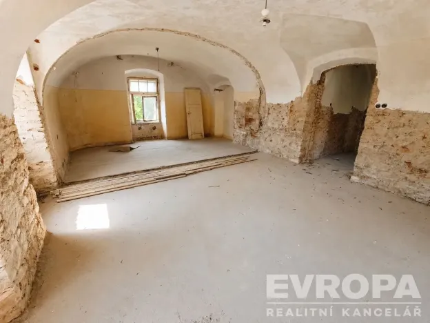 Prodej rodinného domu, Uzeničky - Černívsko, 631 m2