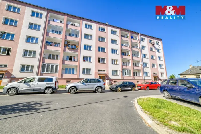 Prodej bytu 2+1, Cheb, V Zahradách, 60 m2