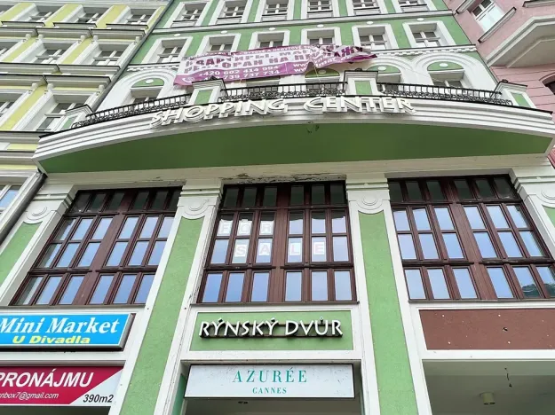 Prodej bytu 6+kk a větší, Karlovy Vary, Divadelní náměstí, 181 m2