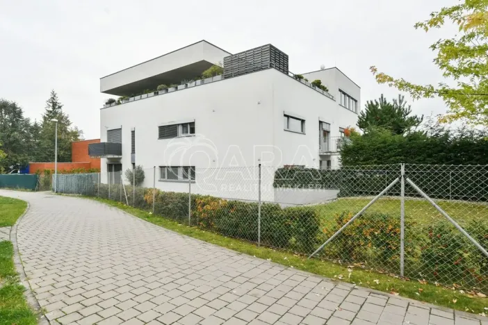 Pronájem bytu 3+kk, Praha - Horní Počernice, Štverákova, 90 m2