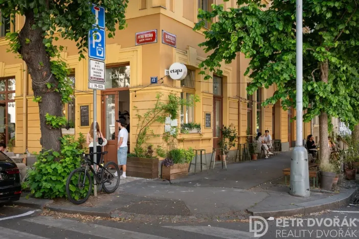 Prodej bytu 3+kk, Praha - Karlín, U invalidovny, 71 m2