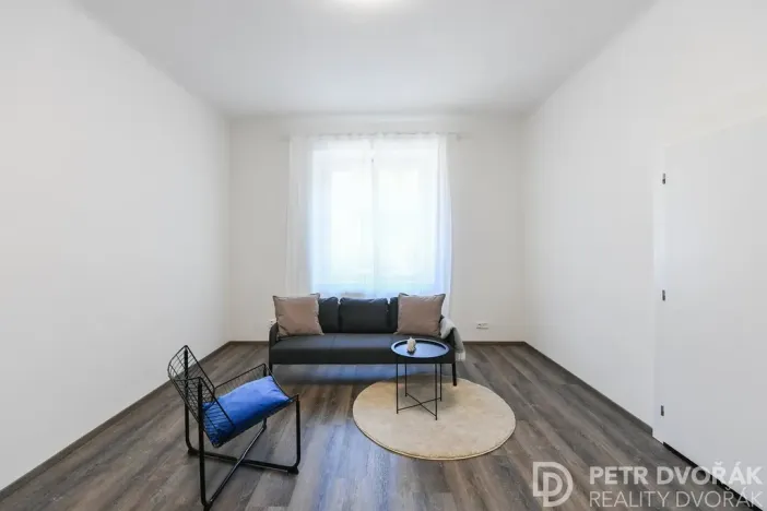 Prodej bytu 3+kk, Praha - Karlín, U invalidovny, 71 m2