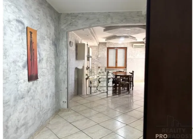 Prodej bytu 2+kk, Villa Rosa,Itálie, 75 m2