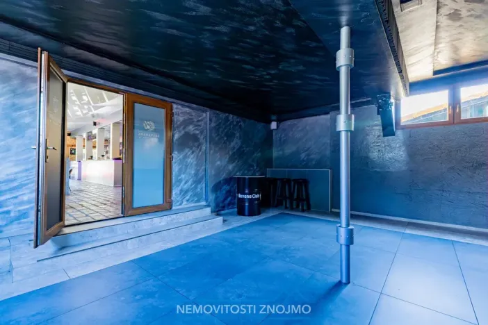 Prodej obchodního prostoru, Znojmo, Sokolská, 547 m2