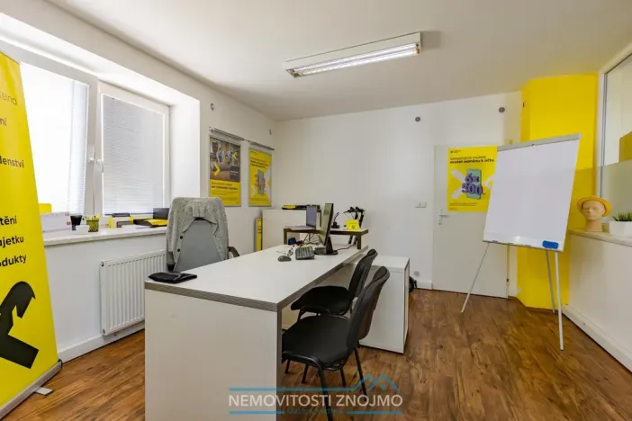 Prodej obchodního prostoru, Znojmo, Sokolská, 547 m2