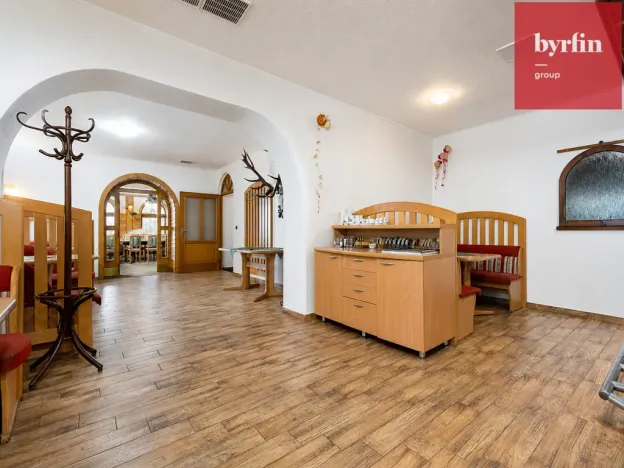 Prodej ubytování, Krnov - Pod Cvilínem, V Zálesí, 820 m2
